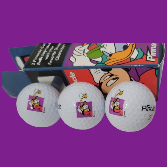 Pinnacle "Donald Duck" Golf Balls (Pack of 3) - Picture 6 of 9